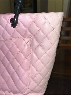 Extra pictures of Chanel